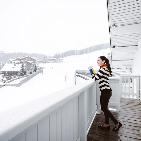 Готель Le Chabichou 5*