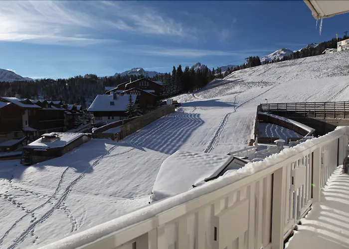 Le Chabichou מלון 5*