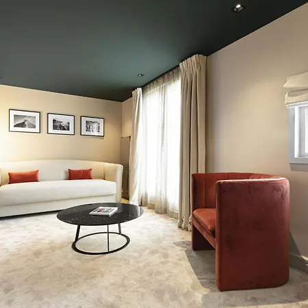 Otel Le Chabichou 5*